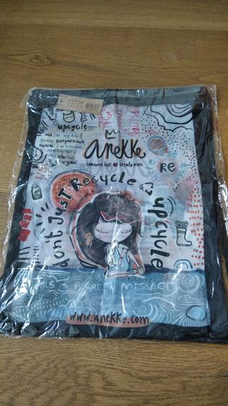 Mochila Anekke negra estampada nueva con etiqueta.