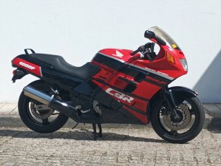 Honda CBR 1000F Super Sport
