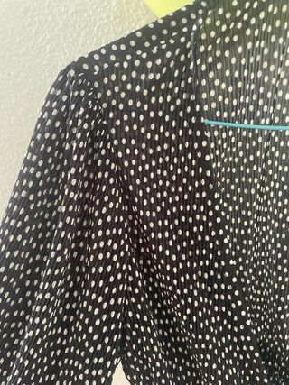 Blusa Zara topos - negra y blanca