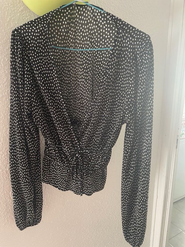 Blusa Zara topos - negra y blanca