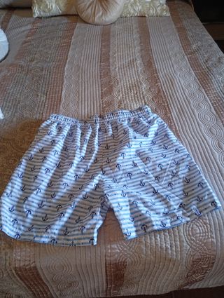 Bañadores rayas azules y blancas