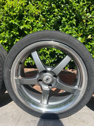 Llantas Japan Racing 18" 4 unidades con neumaticos