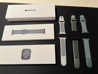 Apple Watch SE Nike 44mm GPS & Cellular