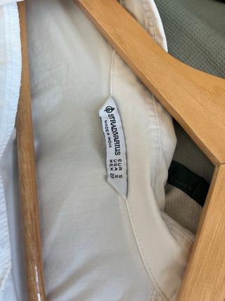 Camisa blanca Stradivarius mujer