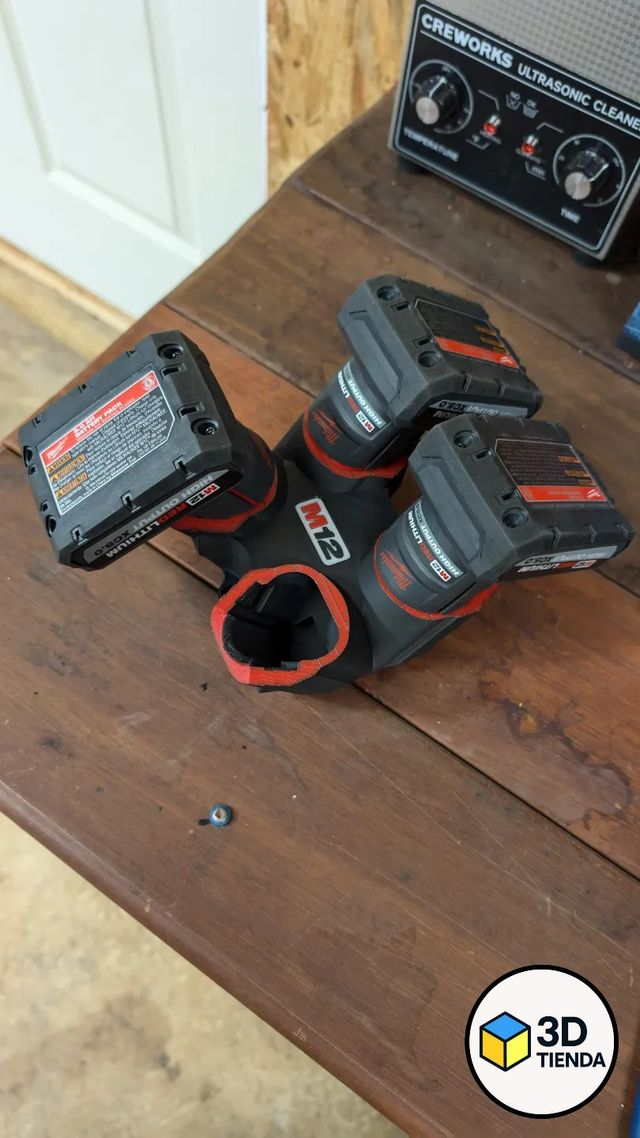 Supporto da parete per batterie Milwaukee M12