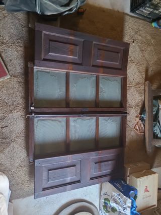 Ventana antigua de madera