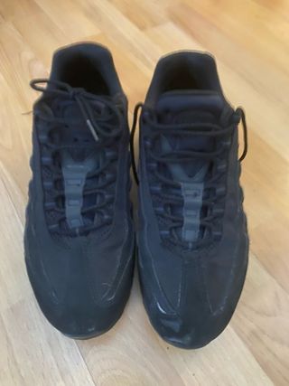 Nike Air Max 95 negras