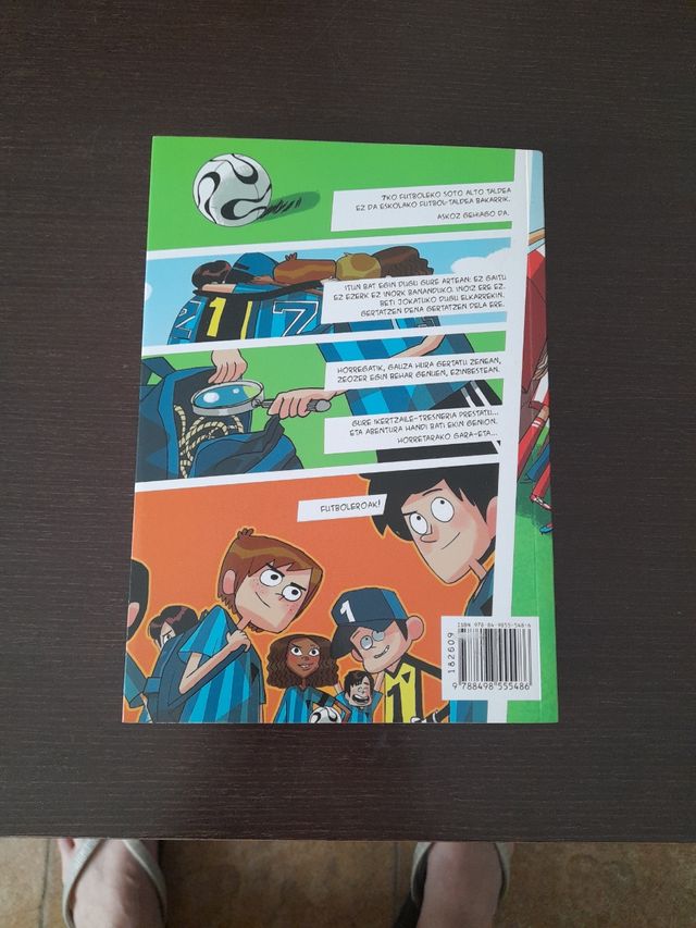 Futboleroak 1: Lokartutako arbitroen misterioa ...