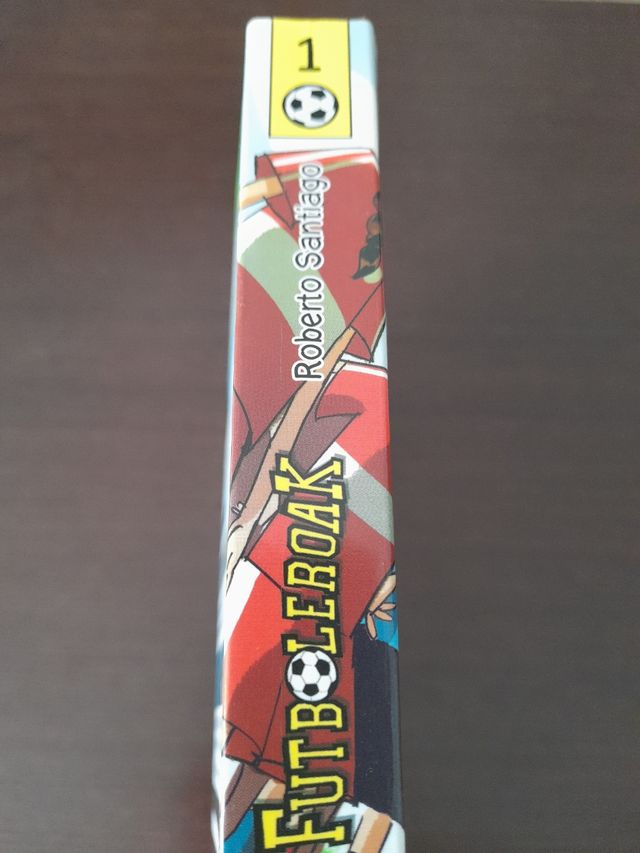 Futboleroak 1: Lokartutako arbitroen misterioa ...