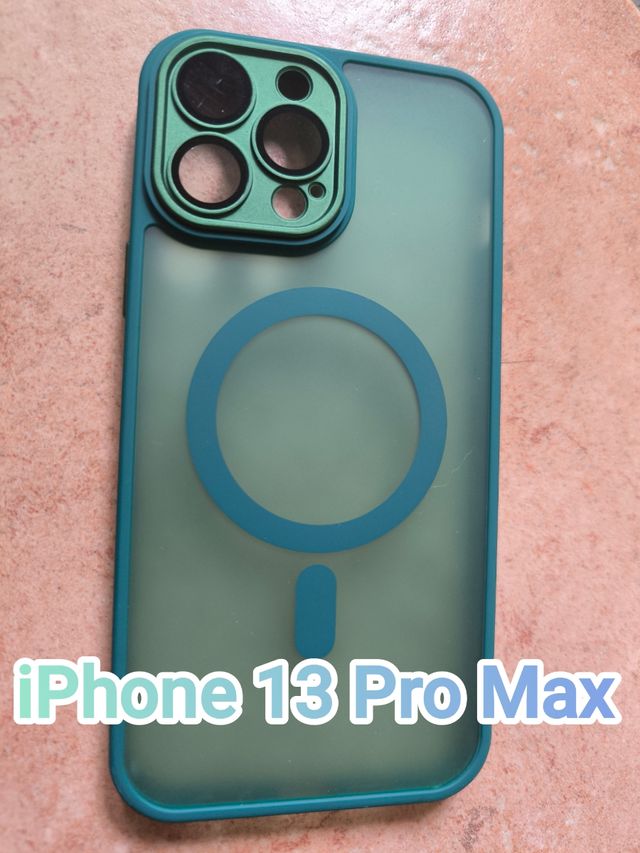 Cover iPhone 13 Pro Max semi opaca verde Magsafe