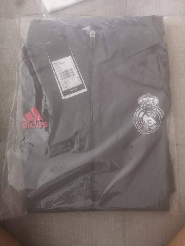 Chándal y camiseta Real Madrid Adidas M