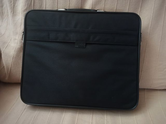 Maletín Portátil Tec Air (en color negro)