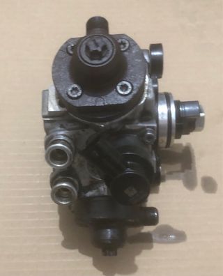 Bomba inyectora Bosch Volvo 0445010618