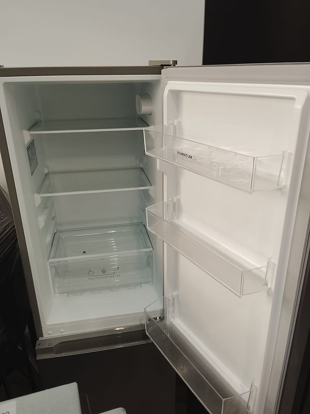 Nevera Inventum - Refrigerador