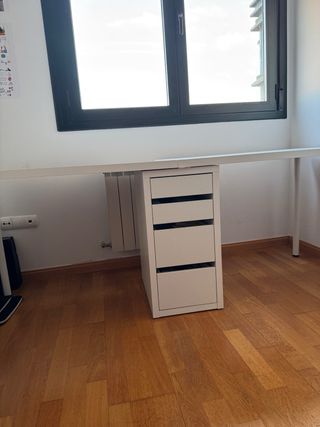 VERSATIL Escritorio blanco