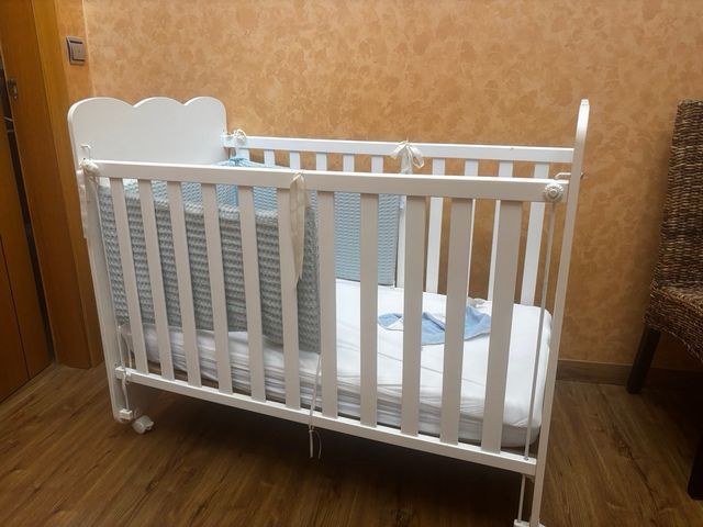 Cuna Micuna blanca conejito