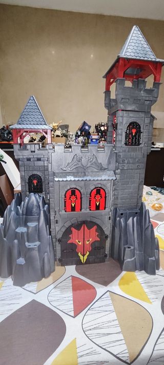 Castillo Playmobil dragón rojo