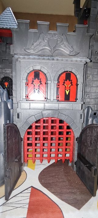 Castillo Playmobil dragón rojo