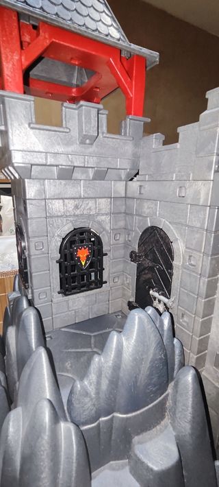 Castillo Playmobil dragón rojo