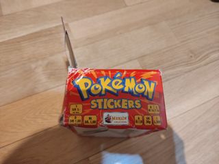 Caja vacía Pokemon Merlin Roja