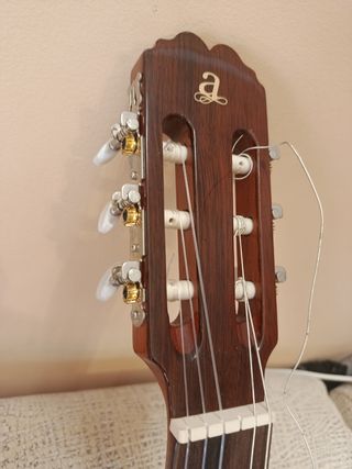 Guitarra Admira Málaga