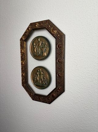 2 Placas Decorativas Metal/Cristal