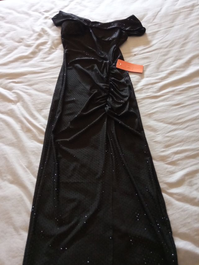 Vestido negro noche brillo