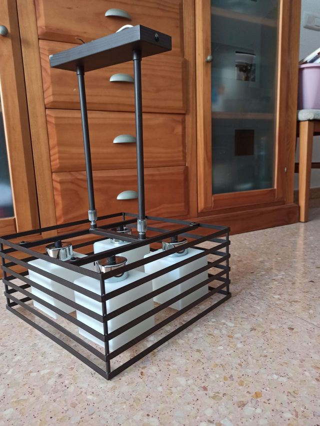 Lámpara 4 luces salón-comedor