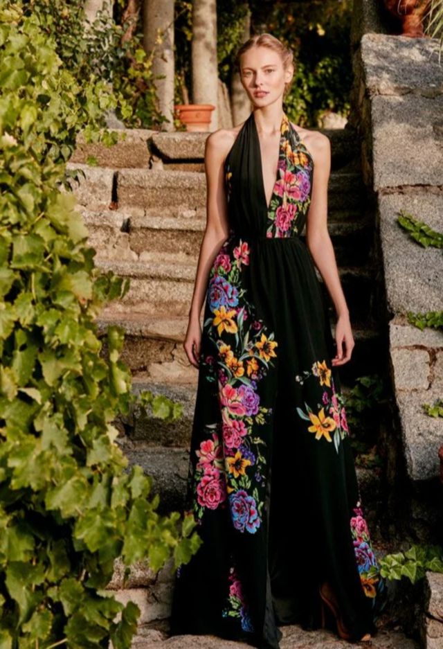 Vestido Dolores Promesas largo flores