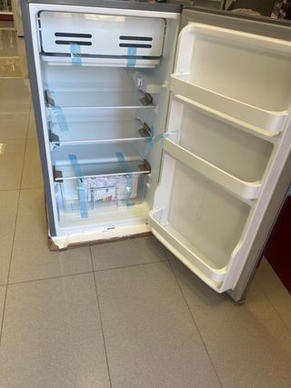 Nevera VALBERG - Mini Refrigerador