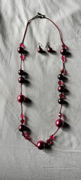Collar y pendientes