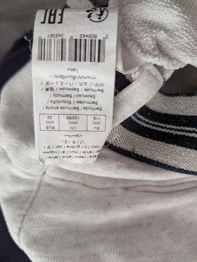 Conjunto IKKS niño - Sudadera y Shorts