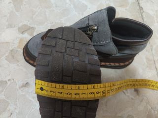 ZAPATOS DE MUJER. CON VELCRO 