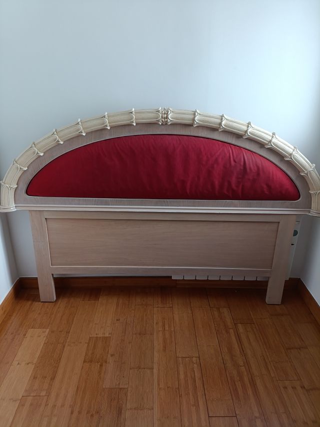 Cabezal cama madera tallada - Beige/Rojo
