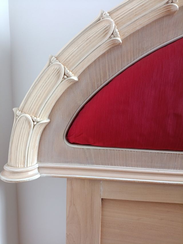 Cabezal cama madera tallada - Beige/Rojo