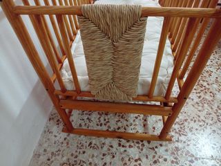 Cuna artesanal bebé de madera