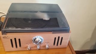 Tocadiscos ELTA marrón