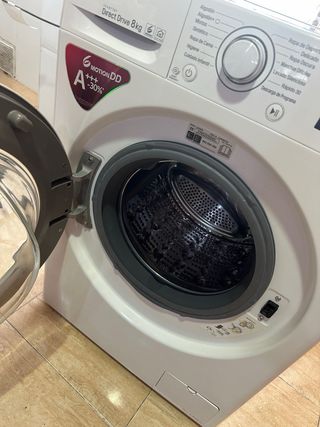 AVERIADA Lavadora LG Direct Drive 8kg