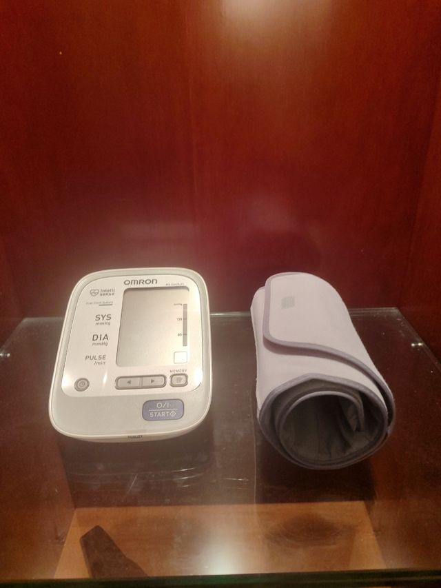 Monitor presión arterial OMRON