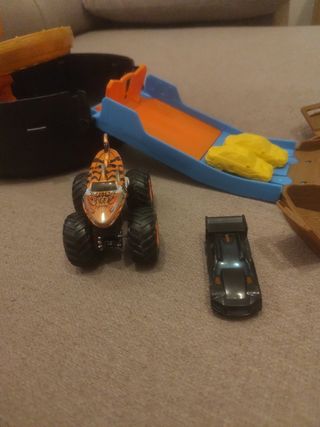 Hot Wheels Monster Trucks Pista