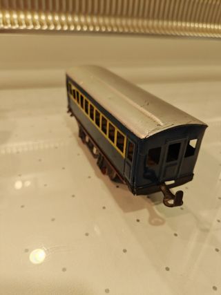 Dos vagones tren hojalata antiguo