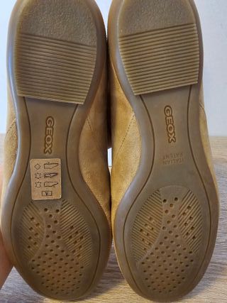 Mocasines piel  Geox beige. Nuevos
