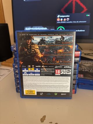 ! 2 video juegos! 

Call of Duty Black Ops Cold Wa