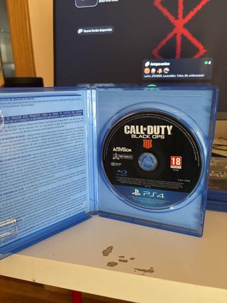 ! 2 video juegos! 

Call of Duty Black Ops Cold Wa