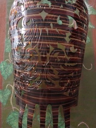 Peineta de carey tallada