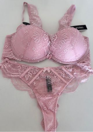 Conjunto kawaii rosa