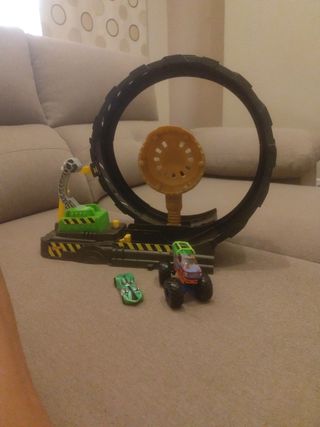 Hot Wheels Monster Trucks - Juego Epic Loop