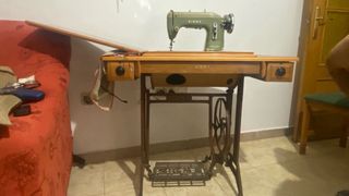 Máquinas de coser Sigma y Alfa antiguas