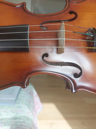 Violín 3/4 marca Corina