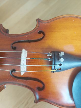Violín 3/4 marca Corina